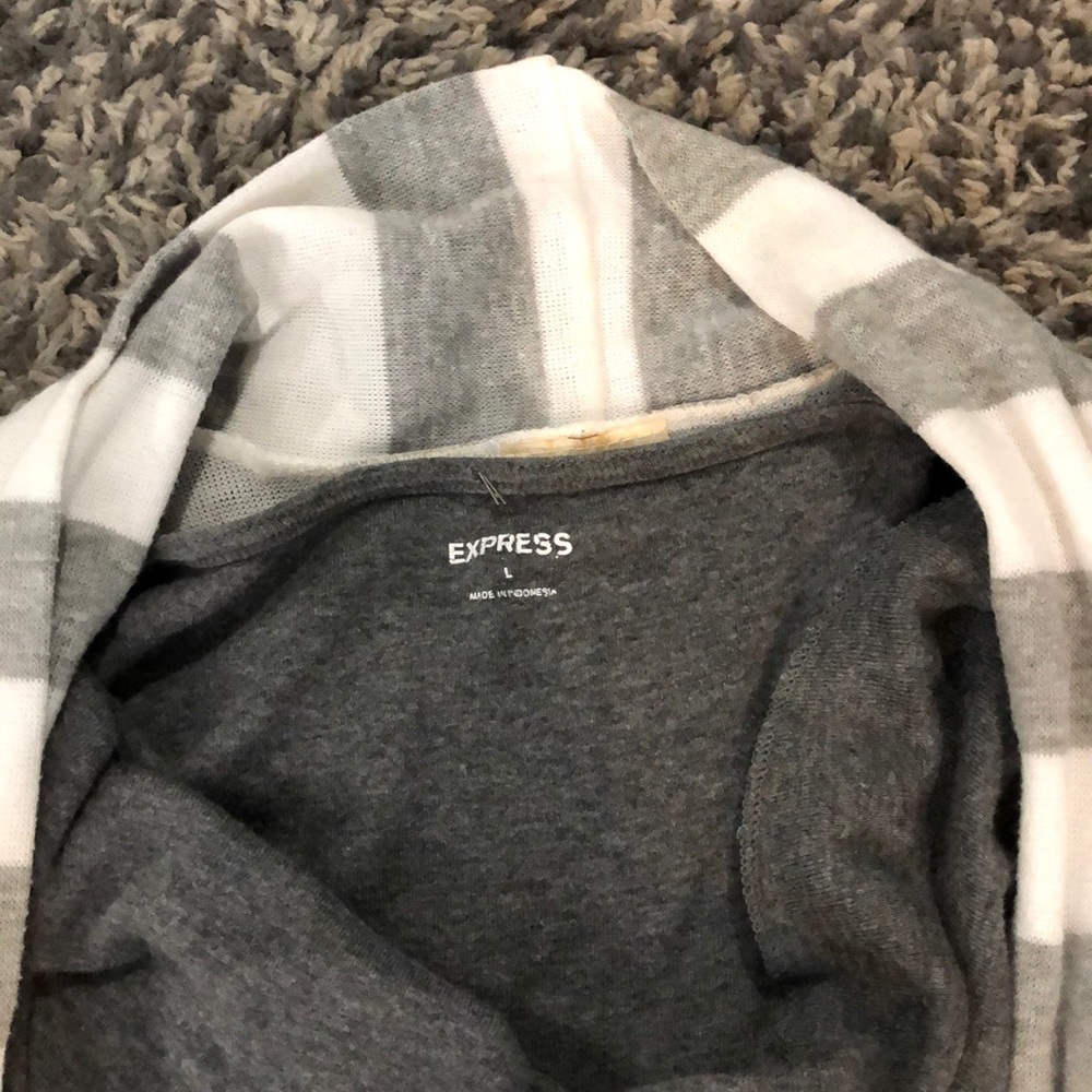 Shirts - Picture 3 of 5
